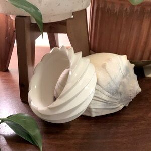 Vintage Bangle Bracelet Retro 80s Cream White